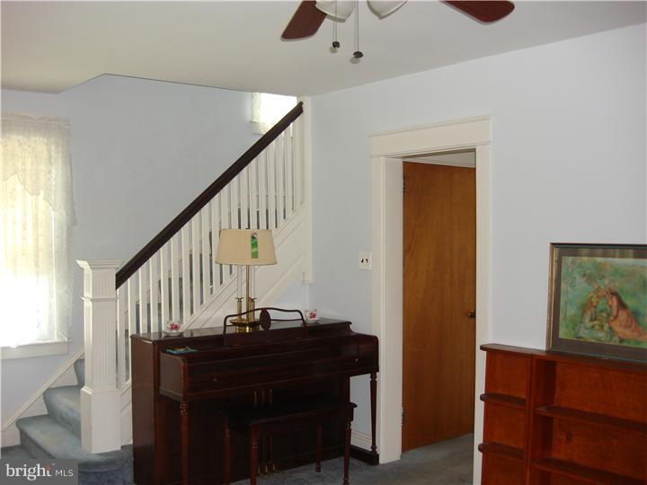 25 Strathmore Road Havertown, PA 19083 - Photo 9 of 18 Living Room