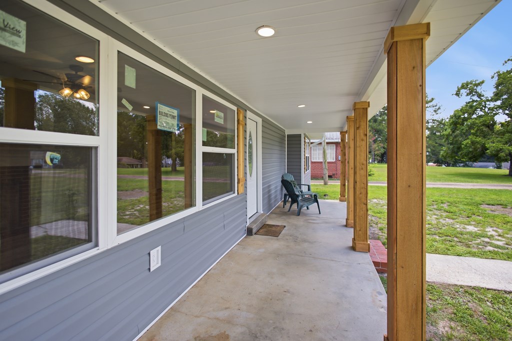 892 Claxton Avenue Elba, AL 36323 - Photo 37 of 53