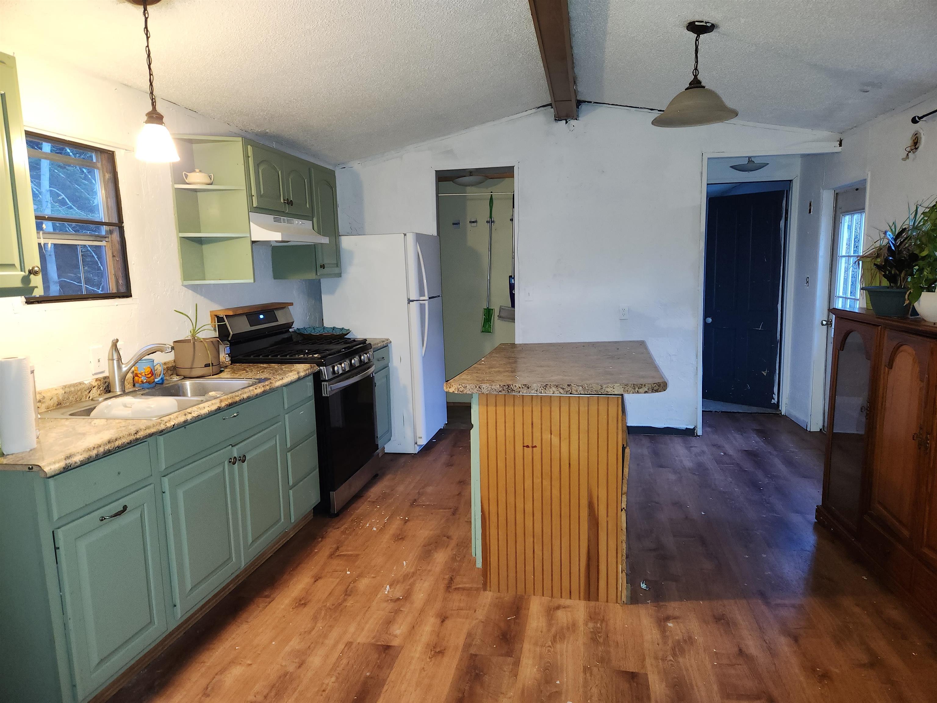 1531 Ladd Road Concord, VT 05824 - Photo 4 of 39 Gallery Image 4