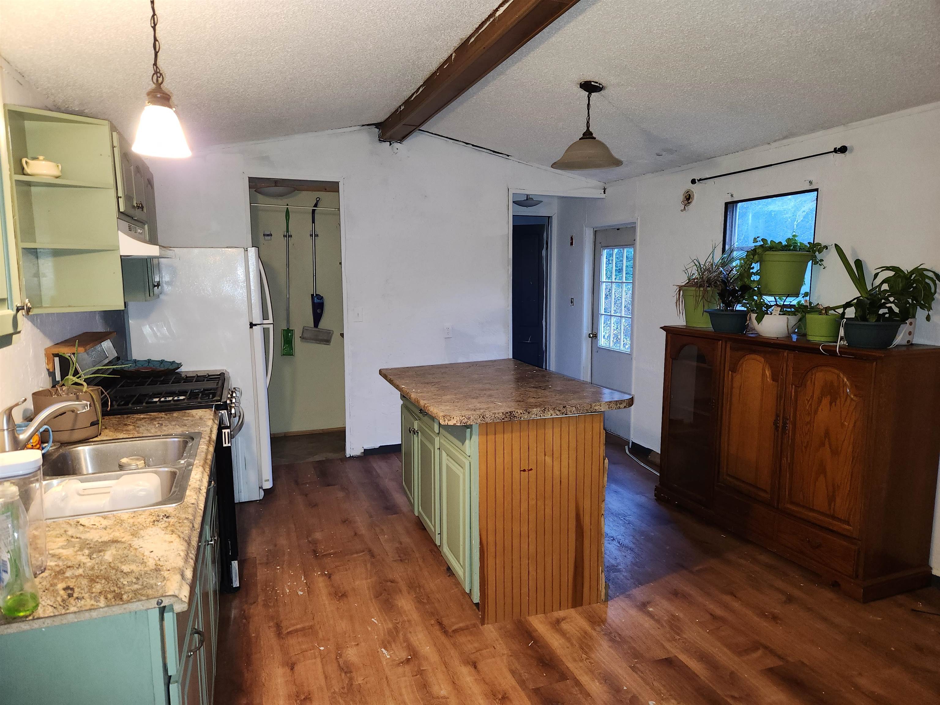 1531 Ladd Road Concord, VT 05824 - Photo 5 of 39 Gallery Image 5