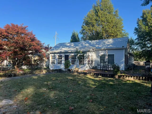 $160,000 | 125 East Johnson Street, Vandalia, IL 62471