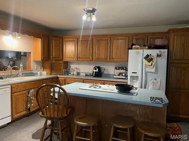 $160,000 | 125 East Johnson Street, Vandalia, IL 62471