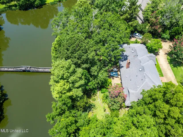$684,900 | 127 Winged Foot Circle, Jackson, MS 39211