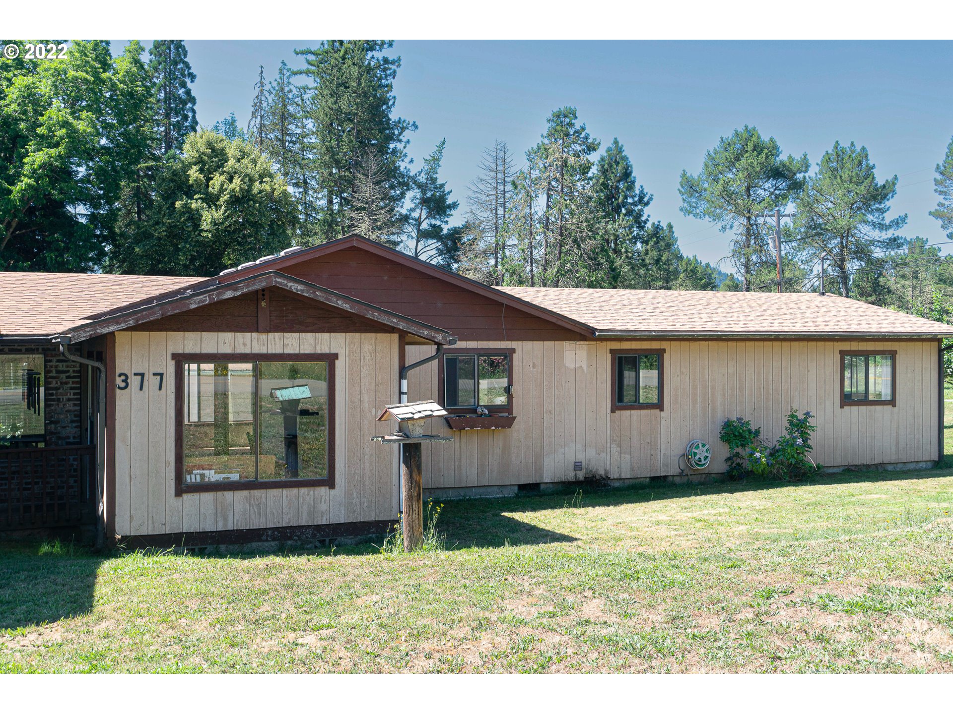 377 North Side Road Sutherlin, OR 97479 - Photo 2 of 20 a view of a house with a yard