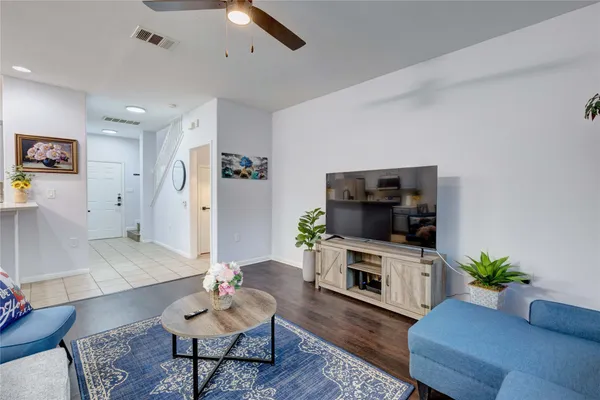 $2,395 | 7510 Lazy Creek Drive, Unit B, Austin, TX 78724