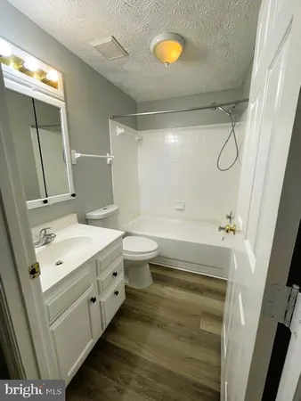 $2,200 | 572 Cascade Way, Frederick, MD 21703