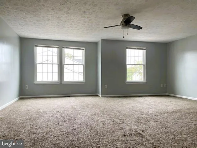 $2,300 | 572 Cascade Way, Frederick, MD 21703