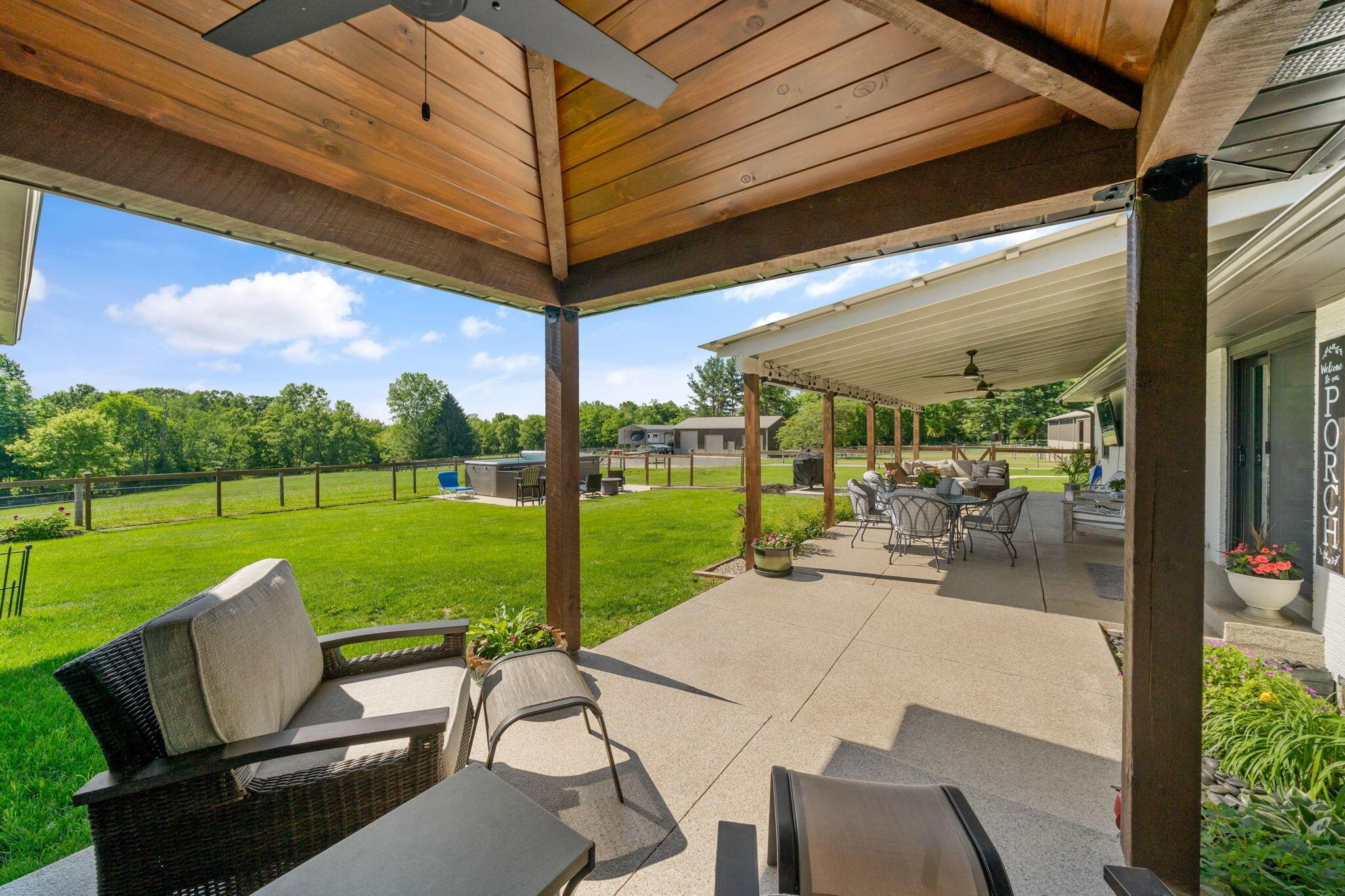 5516 Lancaster Road Hebron, OH 43025 - Photo 89 of 116 Terrace with rolling shades and TV