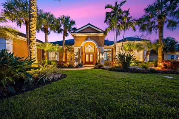$1,565,000 | 17104 Gulf Pine Circle, Wellington, FL 33414