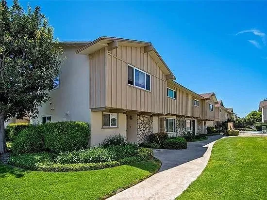 $3,500 | 11115 Slater Avenue, Unit A, Fountain Valley, CA 92708