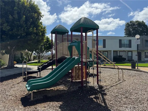 $3,500 | 11115 Slater Avenue, Unit A, Fountain Valley, CA 92708