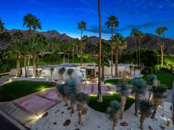 a view of a patio