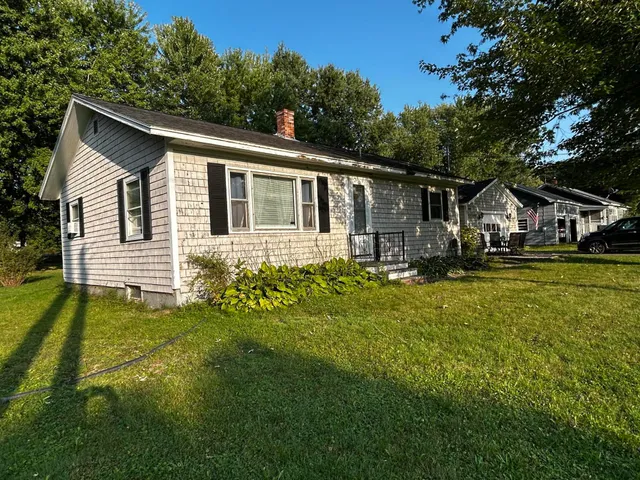 $249,000 | 10 Sheridan Street, Newport, ME 04953