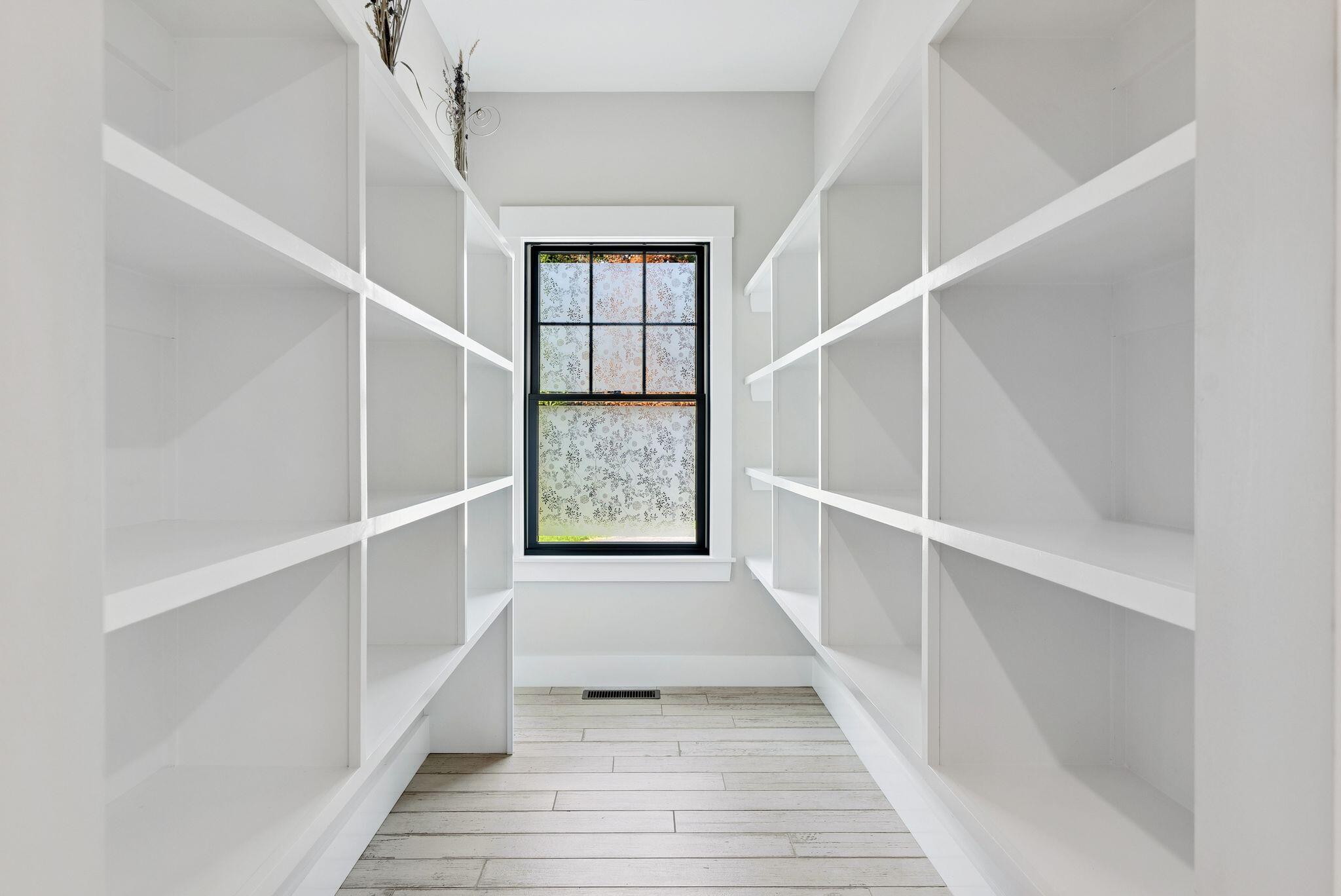 20 Vining Way Cumberland Center, ME 04021 - Photo 22 of 100 Large walk-in pantry