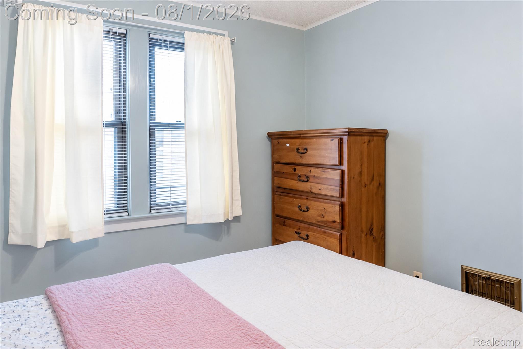 8090 Helen Street Center Line, MI 48015 - Photo 17 of 35 Helen_8090-20-edit.jpg