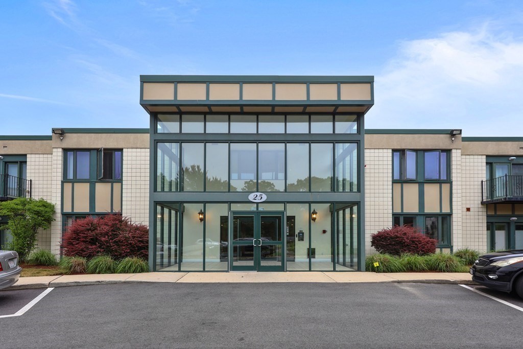 25 Alpine Street, Unit 8 Boston, MA 02136 - Photo 31 of 31 Gallery Image 31