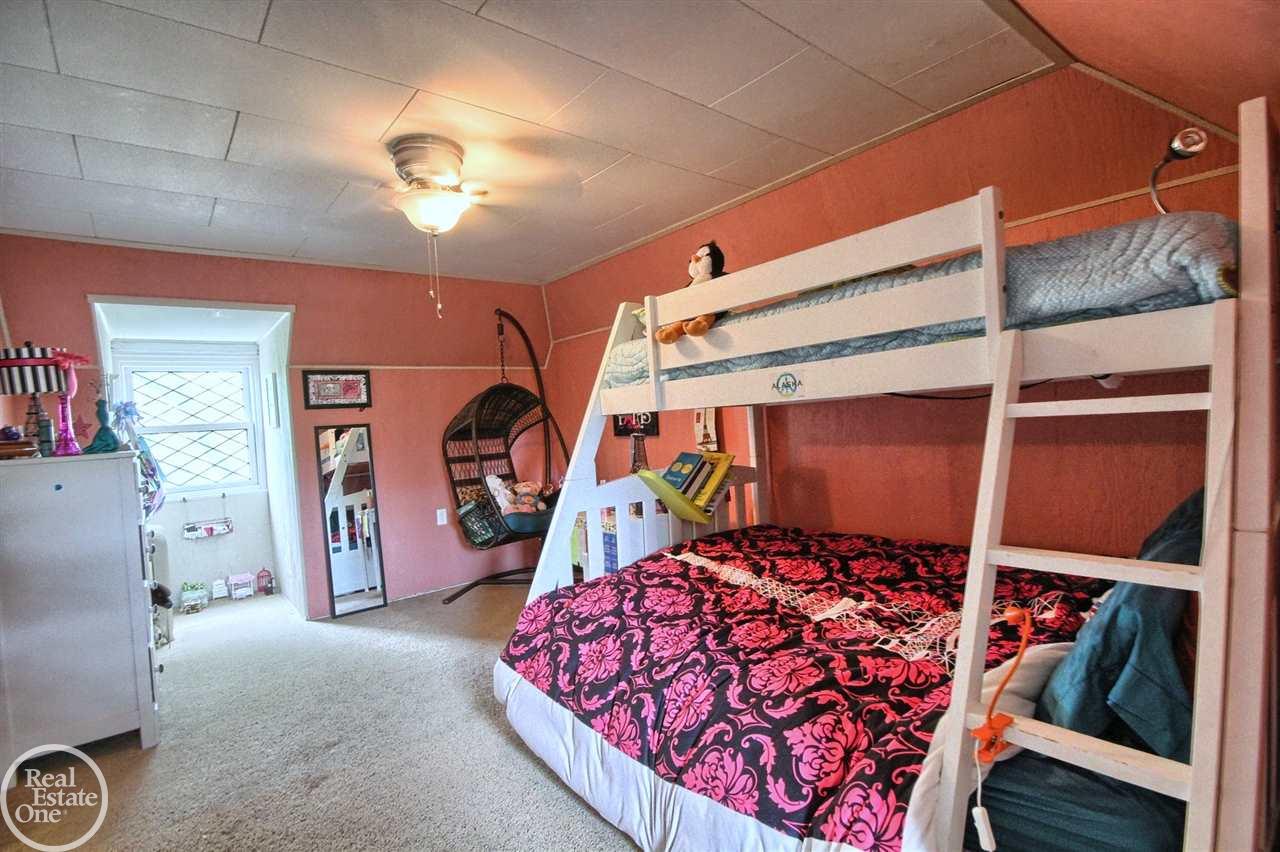 1045 Harvard Road Grosse Pointe Park, MI 48230 - Photo 25 of 29