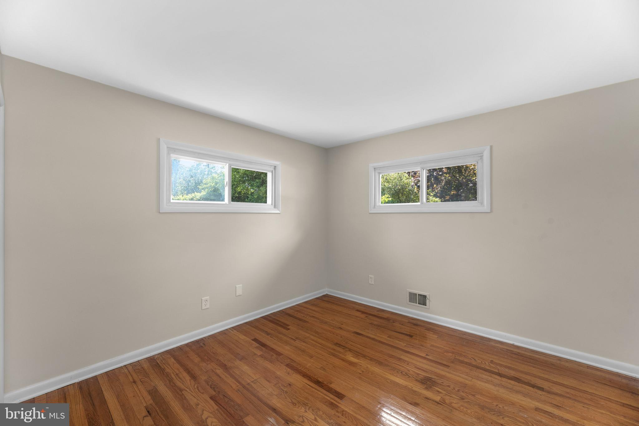 9071 Dunloggin Road Ellicott City, MD 21042 - Photo 19 of 39 Bedroom