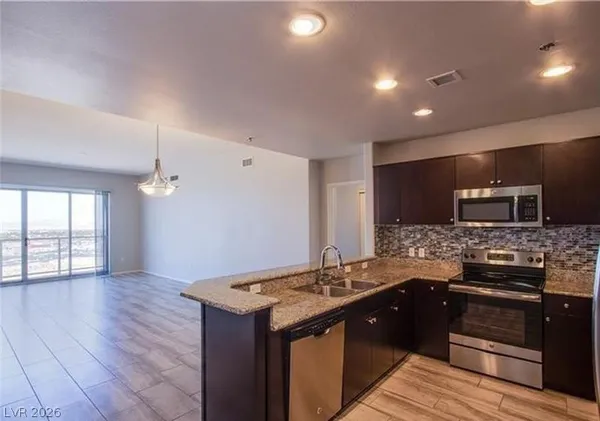 $2,300 | 8255 South Las Vegas Boulevard, Unit 1003, Las Vegas, NV 89123