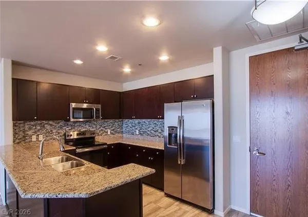 $2,300 | 8255 South Las Vegas Boulevard, Unit 1003, Las Vegas, NV 89123