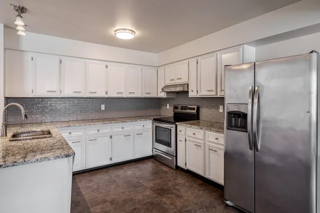 $245,000 | 346 Whittemore Drive, South Beloit, IL 61080