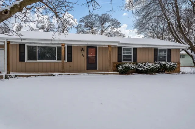 $245,000 | 346 Whittemore Drive, South Beloit, IL 61080