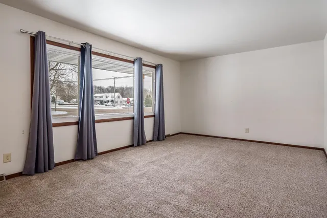 $245,000 | 346 Whittemore Drive, South Beloit, IL 61080