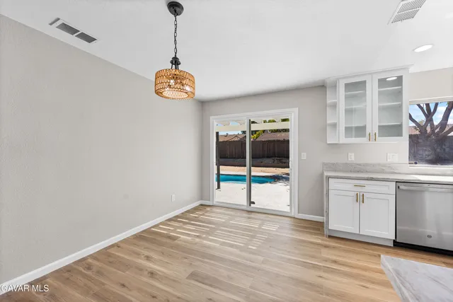 $489,999 | 1050 Landsford Street, Lancaster, CA 93535