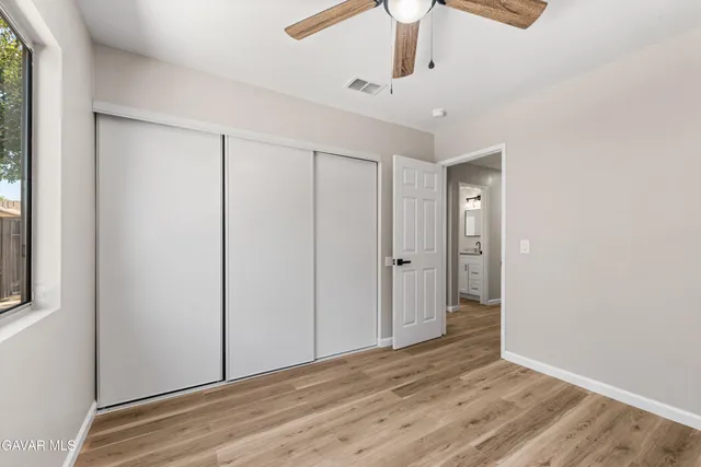 $489,999 | 1050 Landsford Street, Lancaster, CA 93535