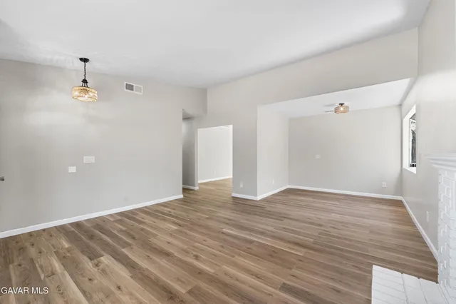 $489,999 | 1050 Landsford Street, Lancaster, CA 93535