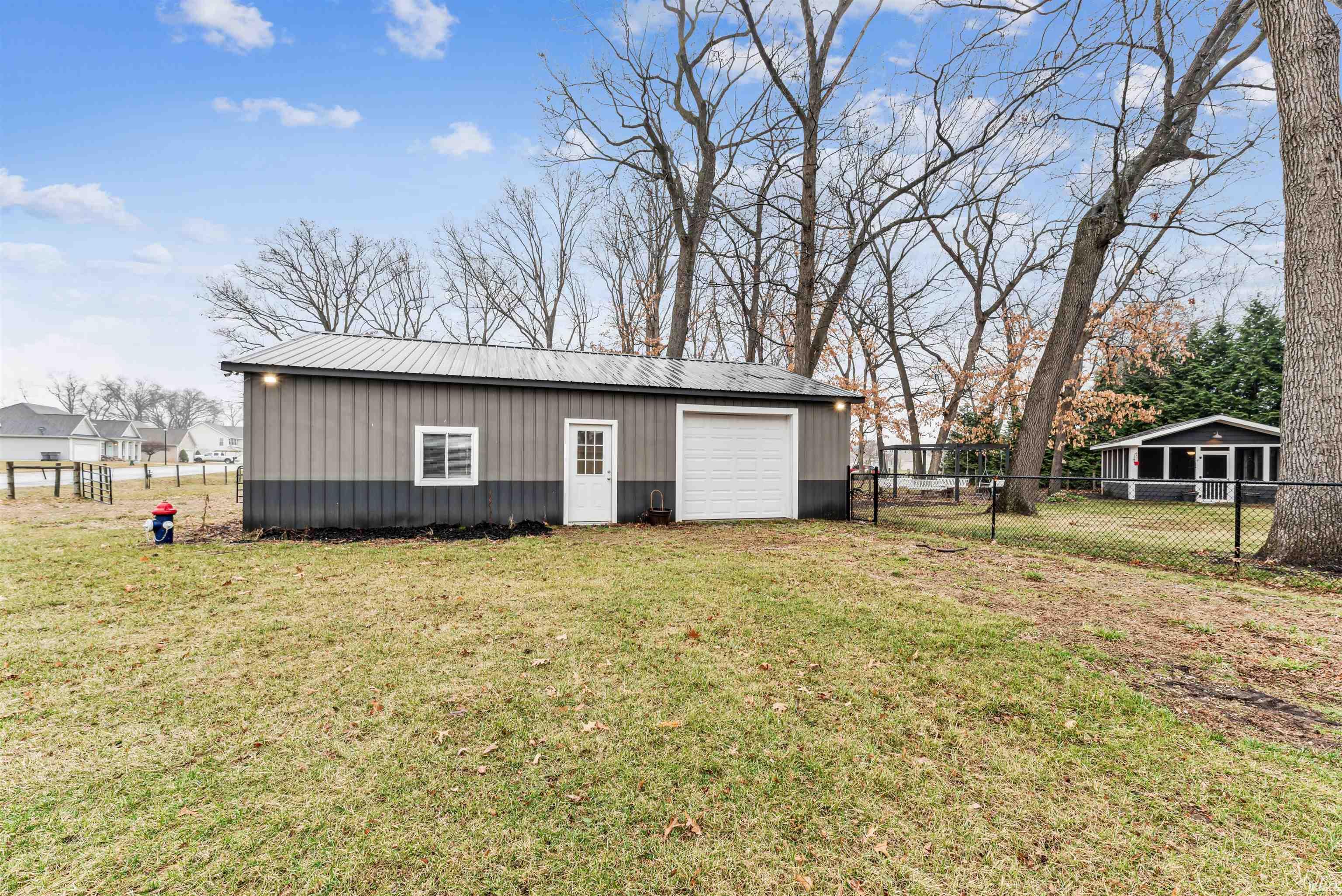 11479 Edison Road Osceola, IN 46561 - Photo 4 of 30 Gallery Image 4