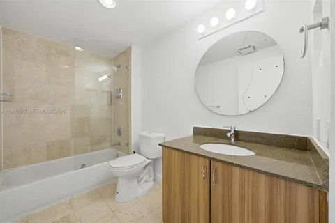 $549,000 | 6305 Indian Creek Drive, Unit 5D, Miami Beach, FL 33141