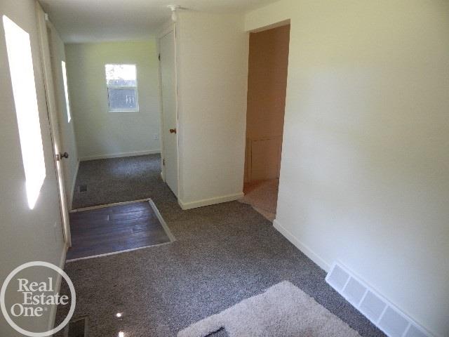 21086 Doepfer Road Warren, MI 48091 - Photo 6 of 23