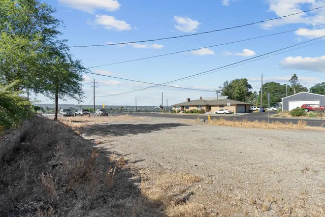 $189,950 | 2101 East Illinois Avenue, Spokane, WA 99207