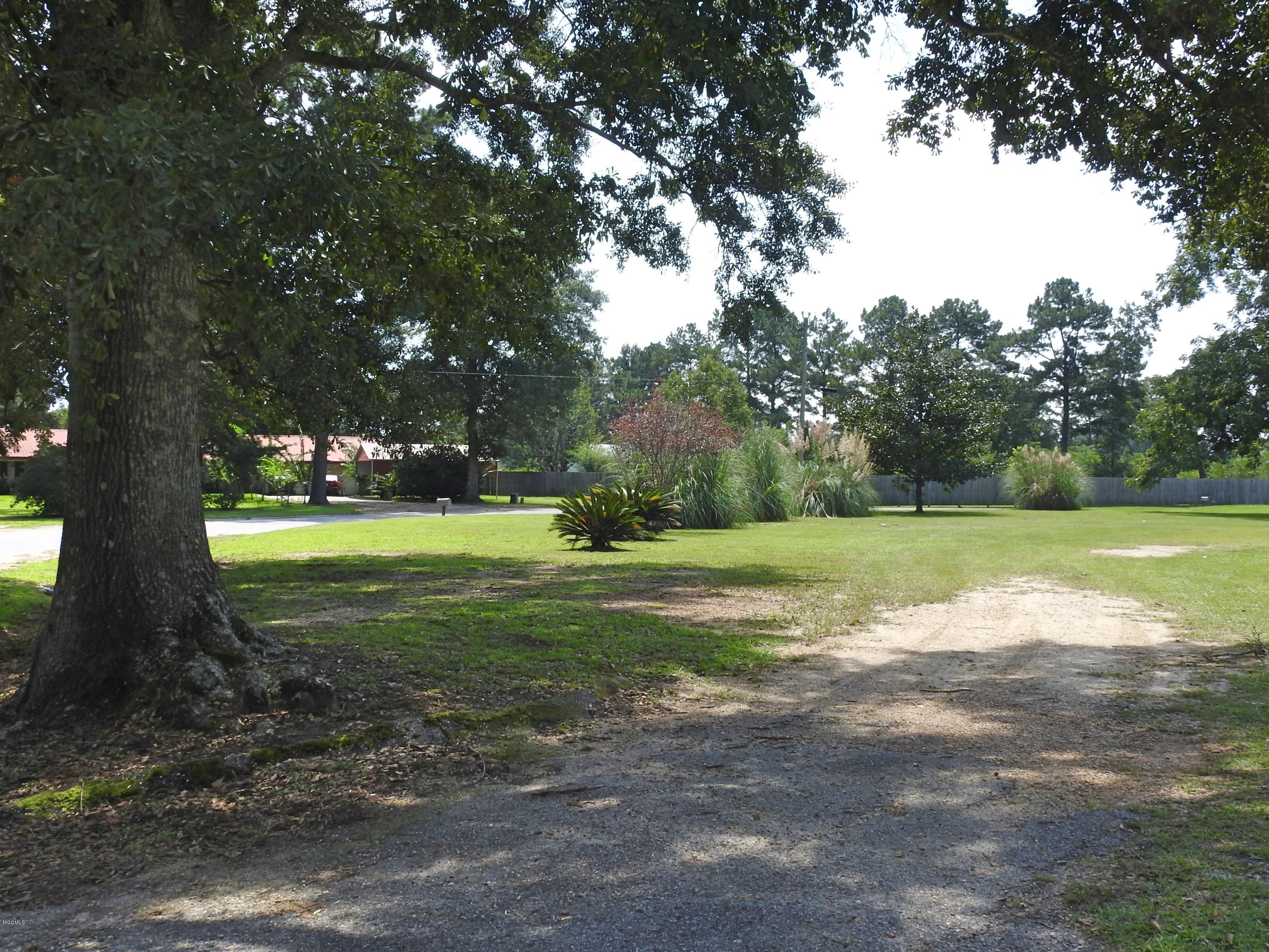 1115 Green Road Lucedale, MS 39452 - Photo 33 of 42 DSCN7254_Fotor