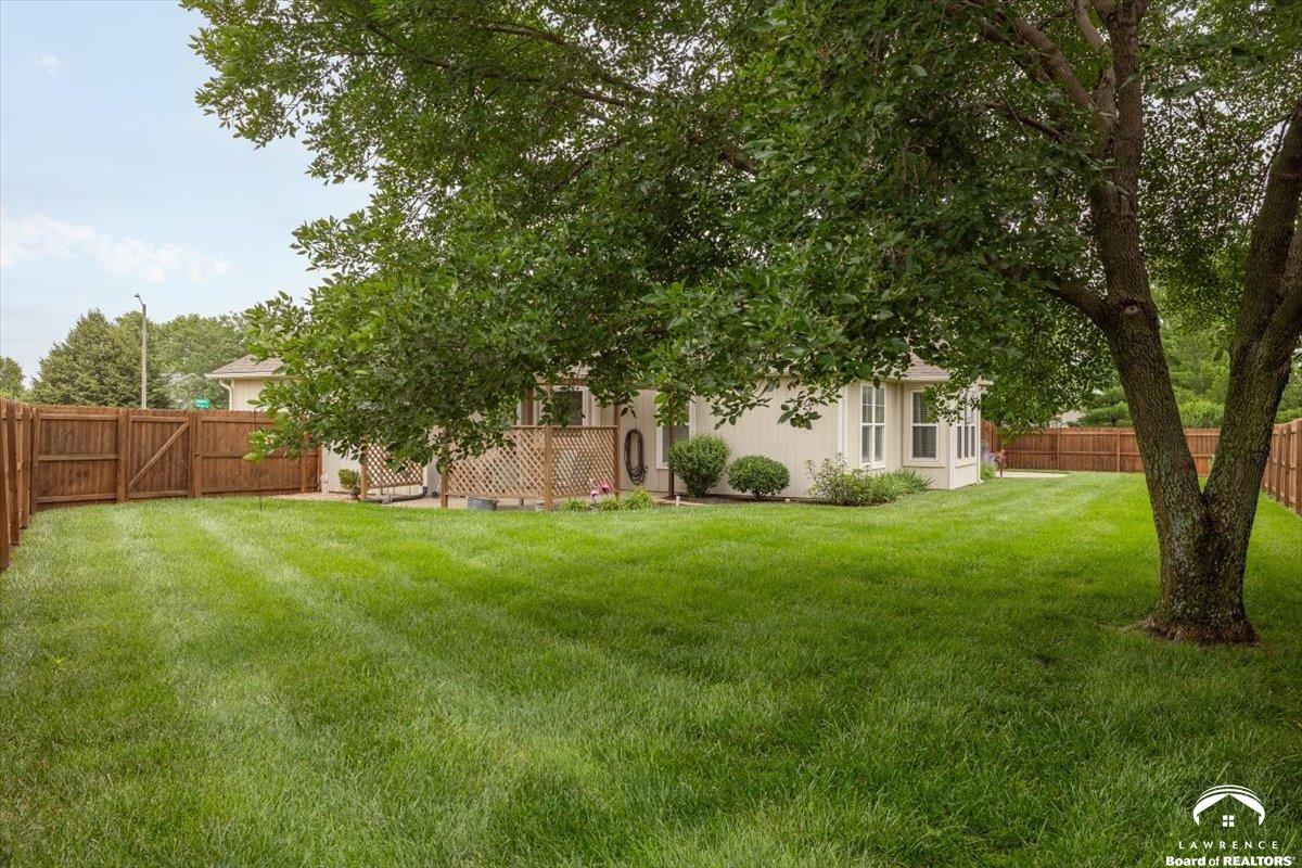 5249 Carson Place Lawrence, KS 66049 - Photo 11 of 25