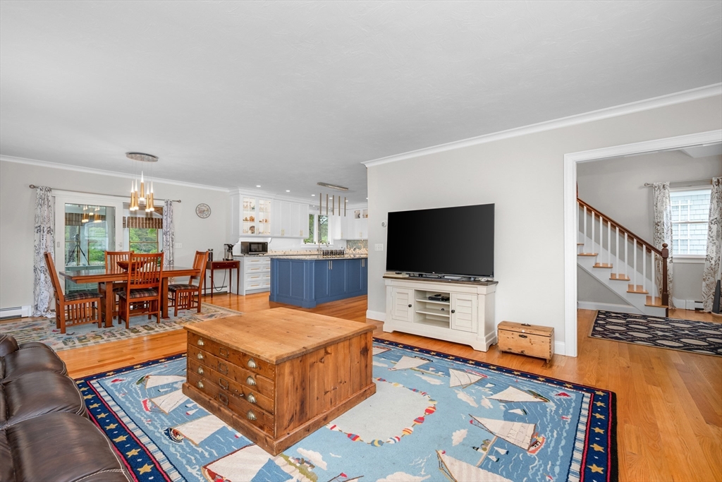 35 Bayshore Drive Mashpee, MA 02649 - Photo 5 of 41