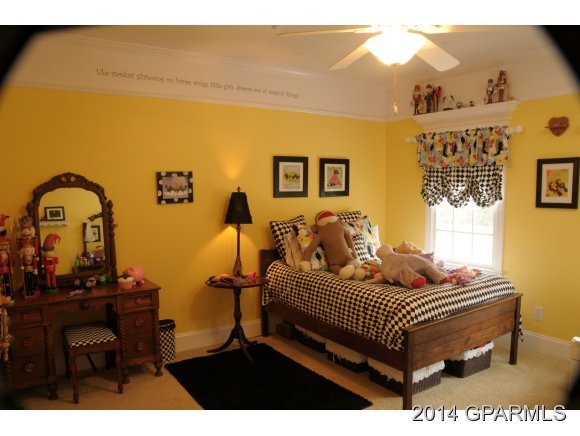 570 Jamaka Road Washington, NC 27889 - Photo 22 of 36 Second Upstairs Bedroom