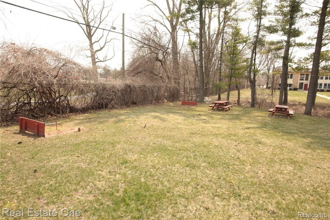 1199 South Sheldon Road, Unit 76 Plymouth, MI 48170 - Photo 25 of 29 IMG_7723K76.JPG