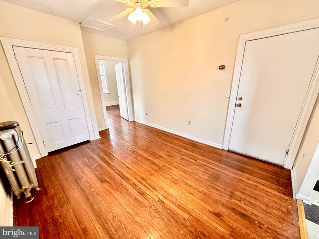 $1,000 | 124 East Pomona Street, Unit 2, Philadelphia, PA 19144