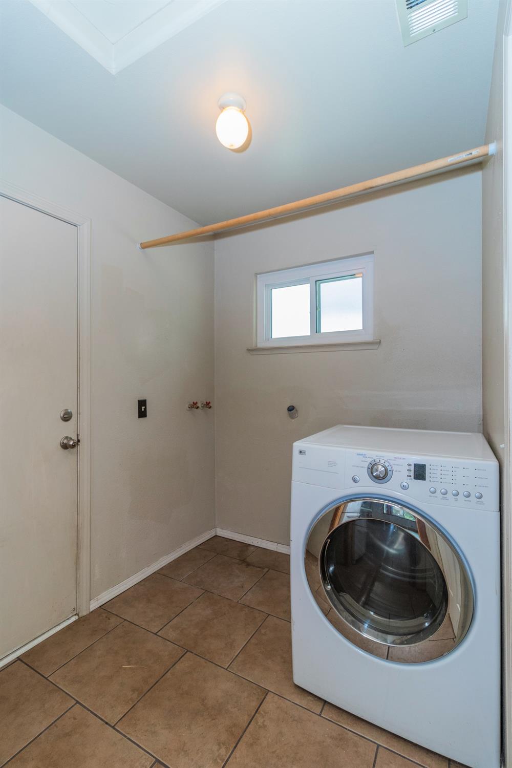 29360 Auberry Road Prather, CA 93651 - Photo 17 of 33 Gallery Image 17