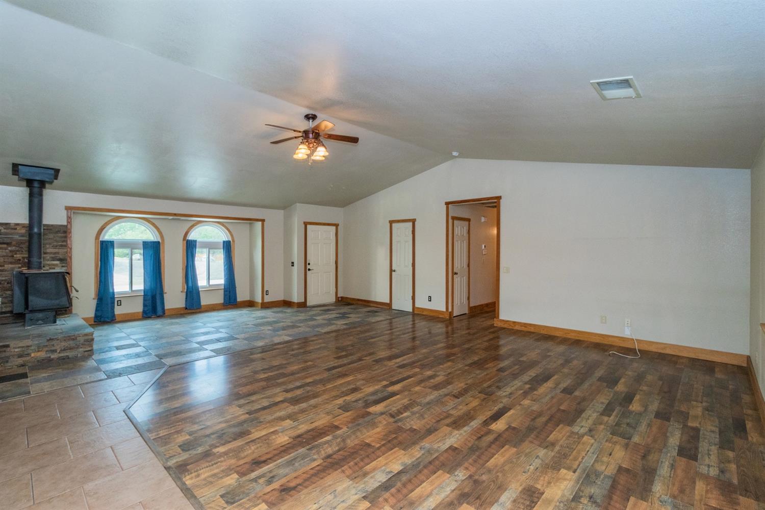 29360 Auberry Road Prather, CA 93651 - Photo 3 of 33 Gallery Image 3