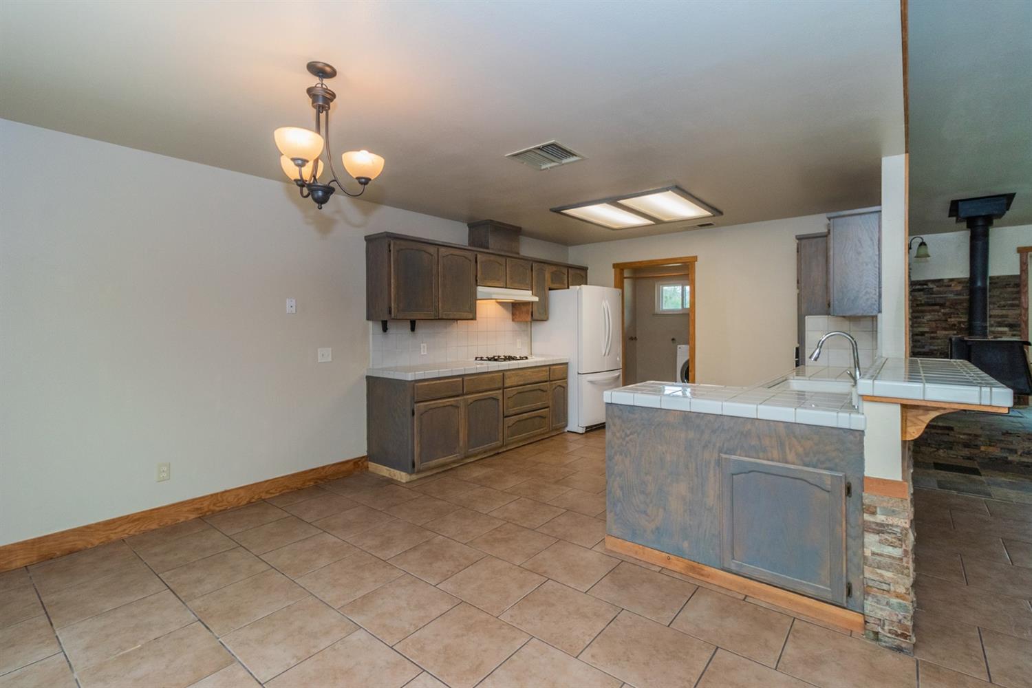 29360 Auberry Road Prather, CA 93651 - Photo 6 of 33 Gallery Image 6
