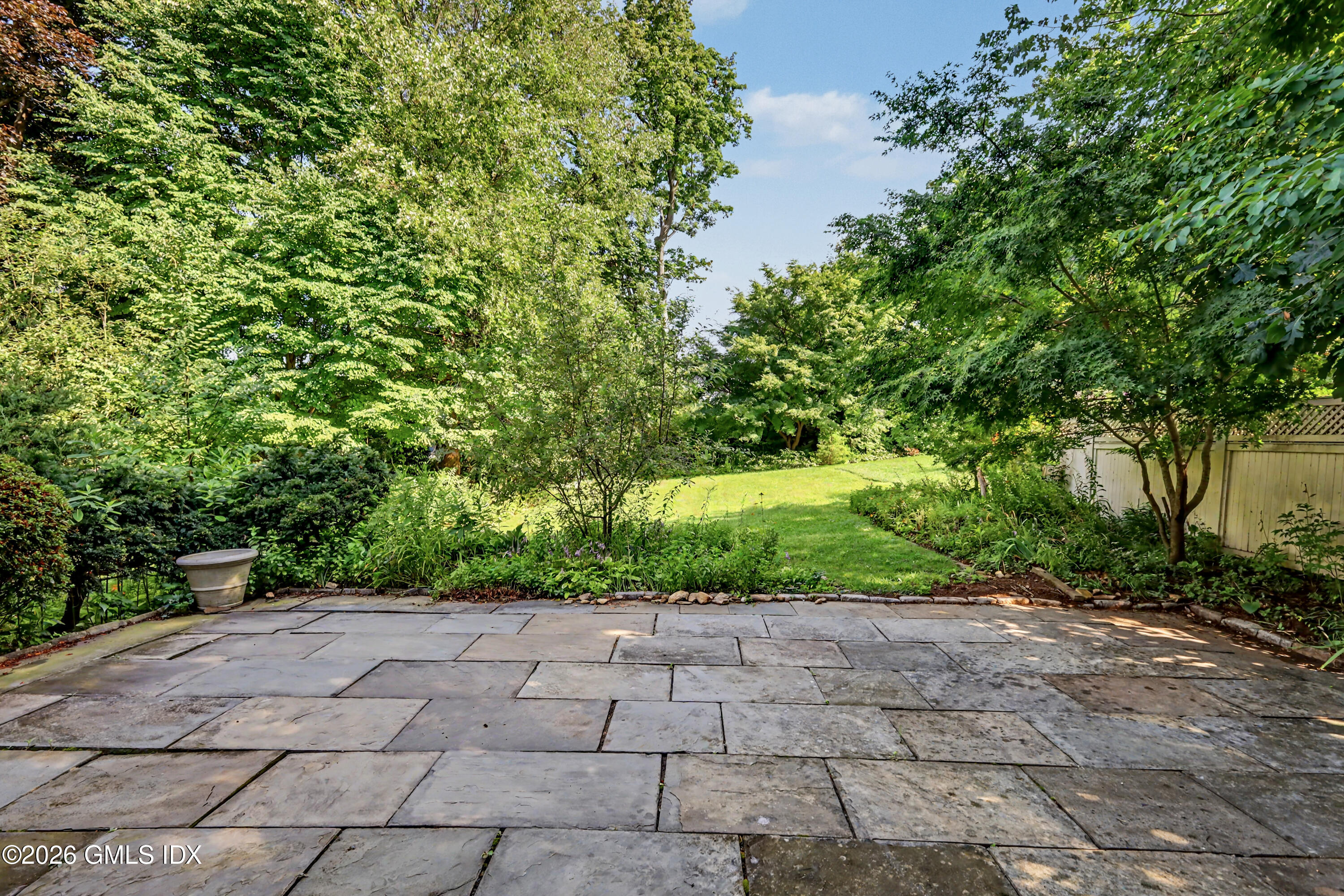 5 Bayside Terrace Riverside, CT 06878 - Photo 23 of 24 9
