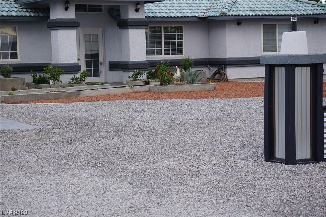 2971 South Blagg Road Pahrump, NV 89048 - Photo 4 of 34