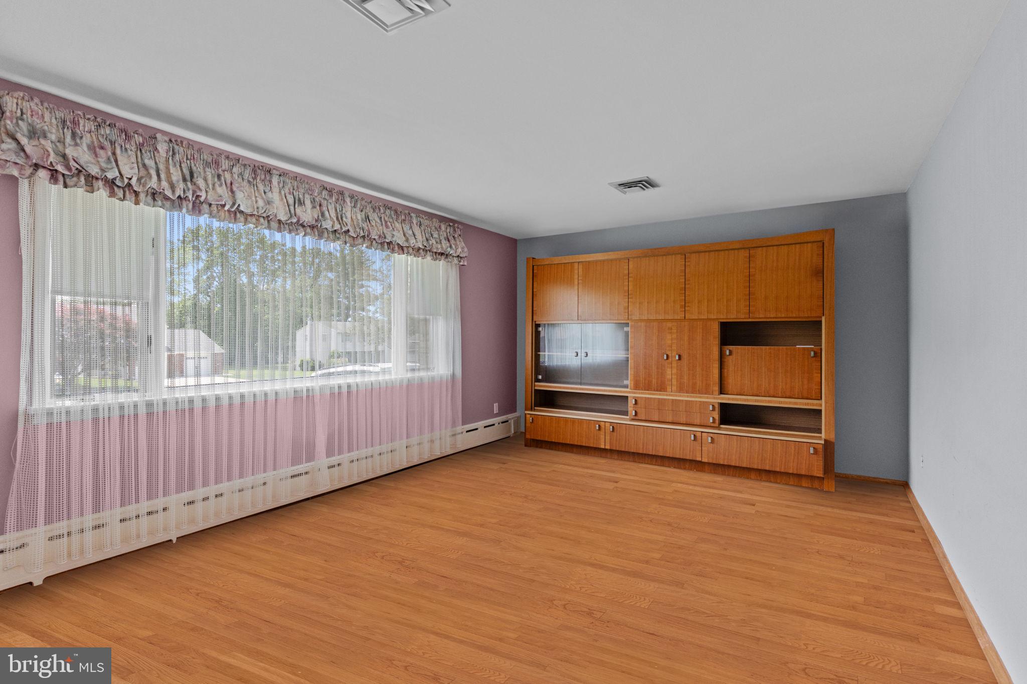 645 Lily Road Warminster, PA 18974 - Photo 11 of 34 Gallery Image 11