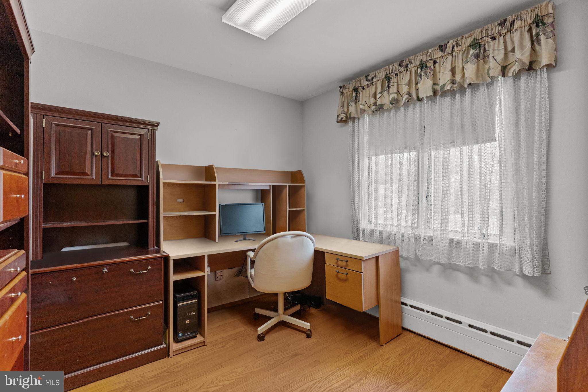 645 Lily Road Warminster, PA 18974 - Photo 18 of 34 Gallery Image 18