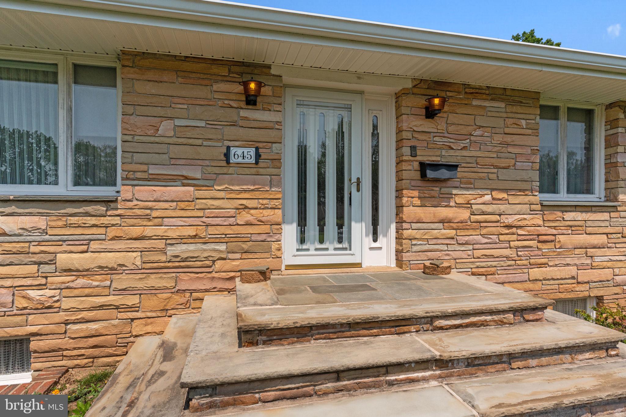 645 Lily Road Warminster, PA 18974 - Photo 3 of 34 Gallery Image 3