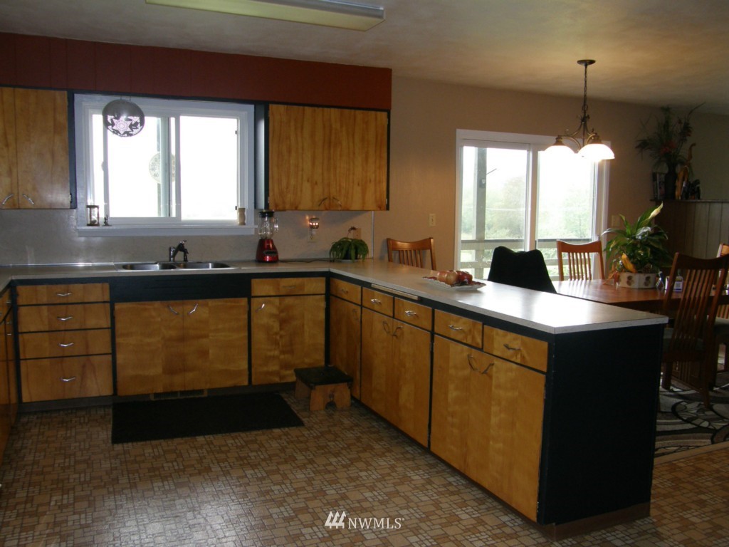 530 Wynoochee Valley Road Montesano, WA 98563 - Photo 3 of 24 Gallery Image 3