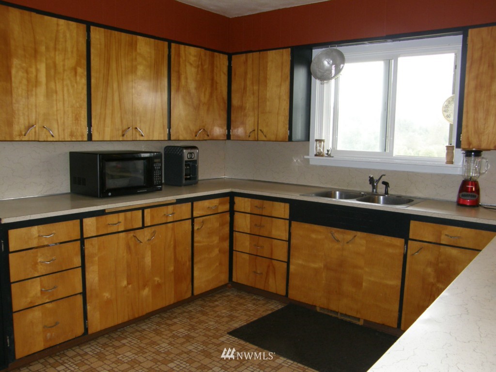 530 Wynoochee Valley Road Montesano, WA 98563 - Photo 4 of 24 Gallery Image 4